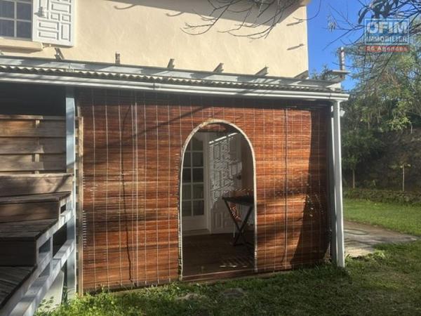 Charmant studio meublé de 30m2 environ à La Ligne des Bambous