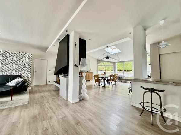 Maison à vendre  4 pièces - 183,07 m 2   ST AFFRIQUE  - 12