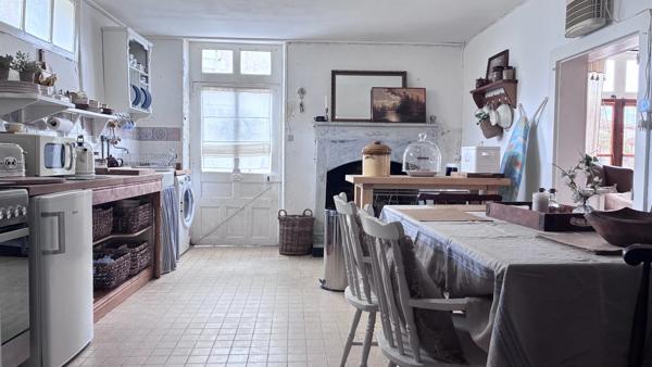 Maison de village meublée proche de L'Isle Jourdain