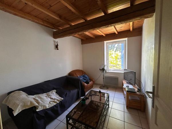 Ensemble immobilier avec beau terrain arboré