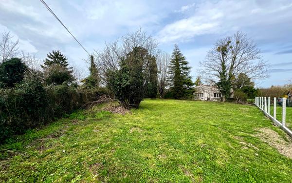 Terrain à vendre    Saintes