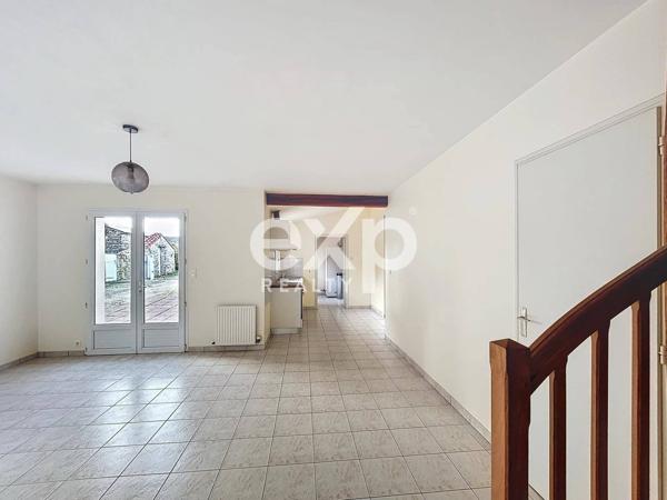 Maison- Apt au centre ville d'env. 120 m2 env. et garage