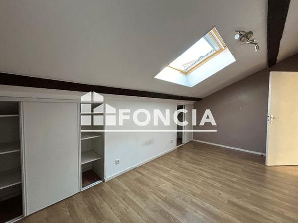 Location Appartement 2 pièces 41.3 m² - 22 RUE JEAN MACE Belleville 69220