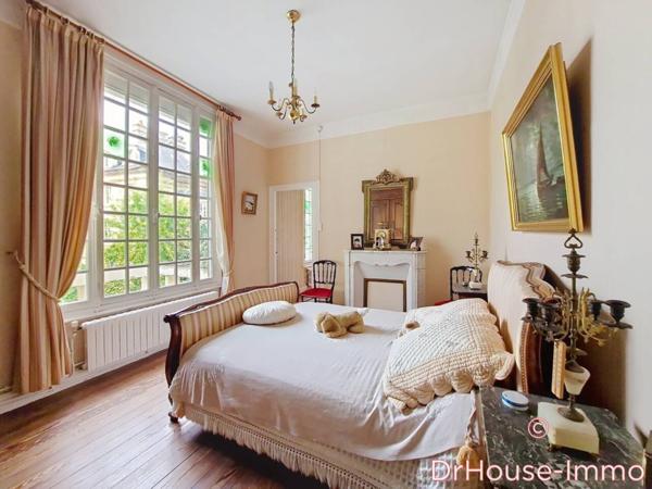 Maison à vendre 10 pièces de 208 m²