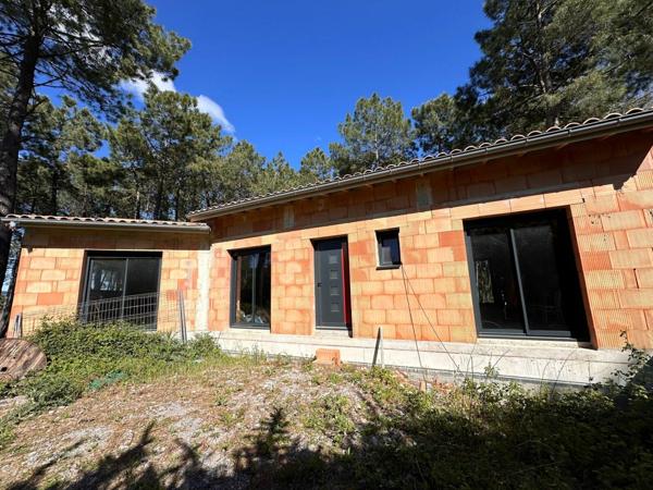 Maison à vendre    4 pièces •  Lablachère