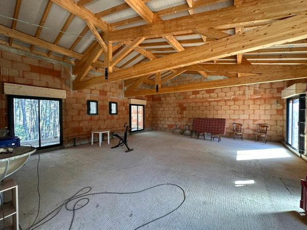 Maison à vendre    4 pièces •  Lablachère