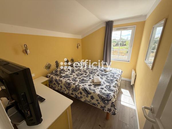 Maison
         4 pièces
        - 52 m² 230 000 € *