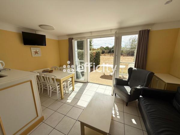 Maison
         4 pièces
        - 52 m² 230 000 € *