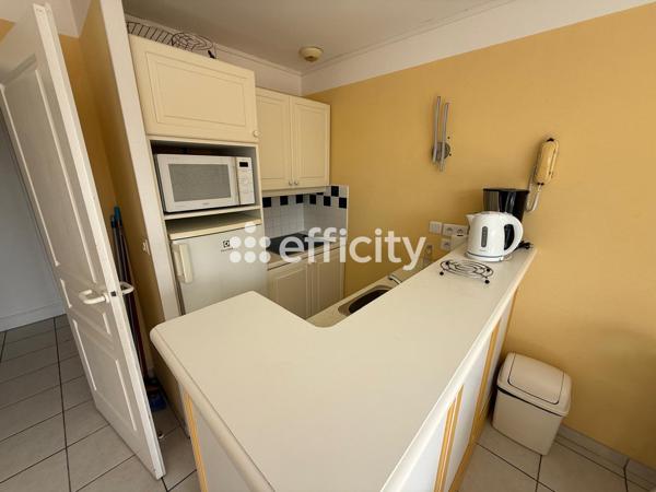 Maison
         4 pièces
        - 52 m² 230 000 € *