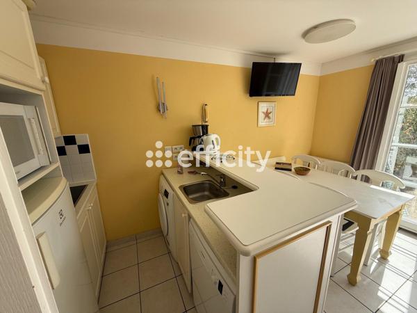 Maison
         4 pièces
        - 52 m² 230 000 € *