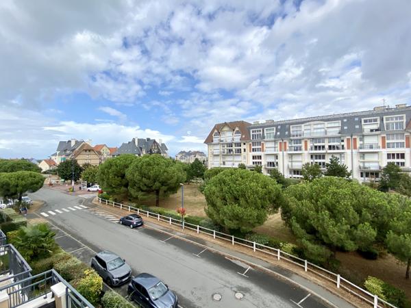 Port Guillaume - Spacieux appartement 5 P. avec terrasse en dernier étage