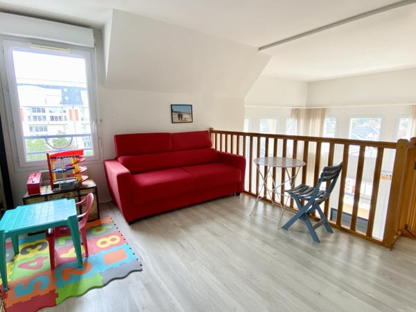 Port Guillaume - Spacieux appartement 5 P. avec terrasse en dernier étage