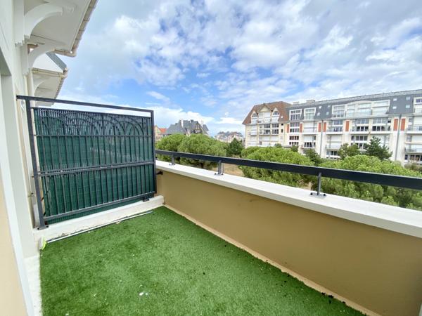 Port Guillaume - Spacieux appartement 5 P. avec terrasse en dernier étage