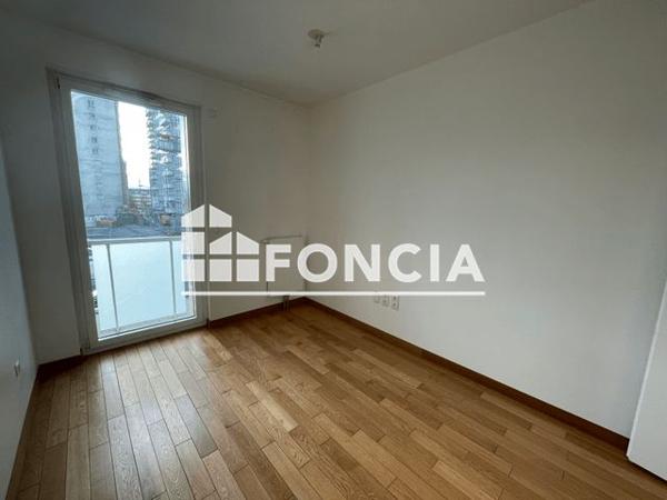 Location Appartement 4 pièces 108.2 m² - 47 RUE PIERRE TAITTINGER Reims 51100