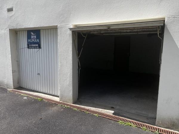 Parking à vendre |                                       Nantes |                                       Box individuel |     20 m²