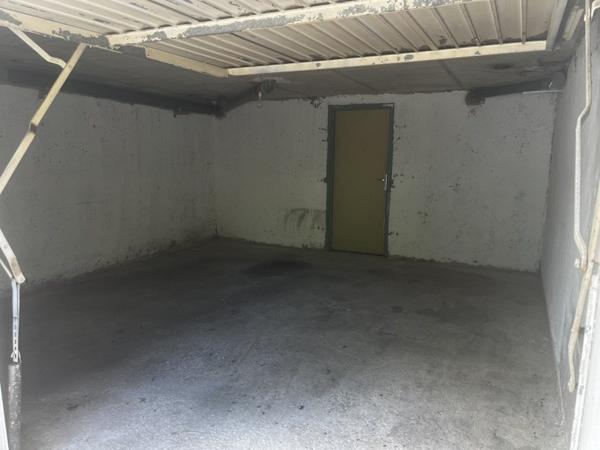 Parking à vendre |                                       Nantes |                                       Box individuel |     20 m²
