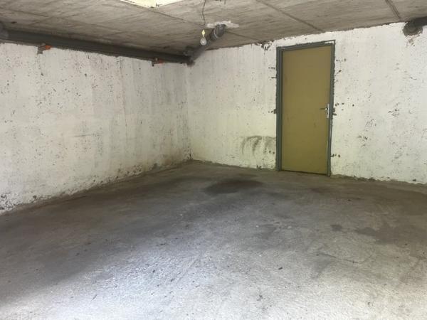 Parking à vendre |                                       Nantes |                                       Box individuel |     20 m²