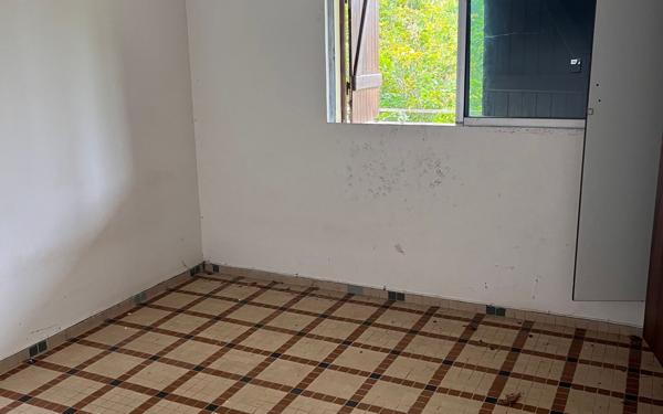 Maison à vendre    5 pièces •  Le Gosier
