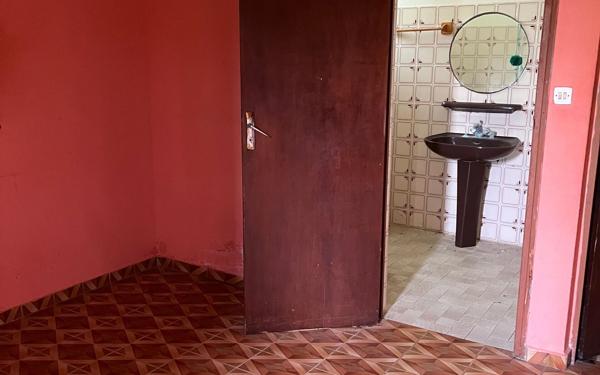 Maison à vendre    5 pièces •  Le Gosier