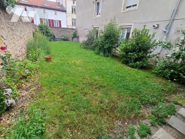 Appartement 65 m² Plain-Pied avec Jardin Privatif de 120m².

Saint-Nicolas-de-Port
Découvrez...