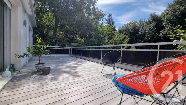 Maison à vendre  7 pièces - 238 m 2   BORDEAUX  - 33