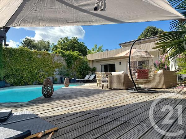 Maison à vendre  7 pièces - 238 m 2   BORDEAUX  - 33