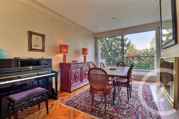 Maison à vendre  7 pièces - 238 m 2   BORDEAUX  - 33