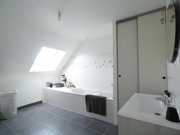 Agréable maison avec jardin entièrement rénovée en 2012