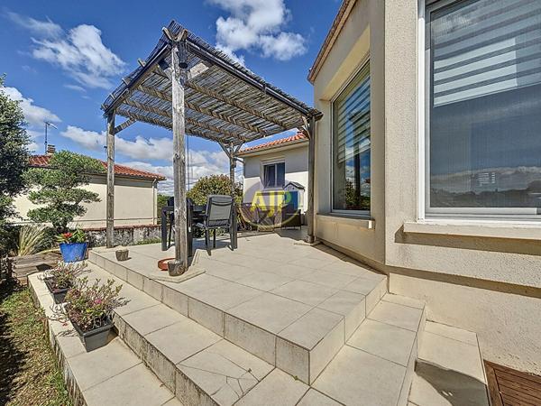 Vente maison Tonnay Charente : 319 900 € - AJP Immobilier Rochefort