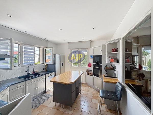 Vente maison Tonnay Charente : 319 900 € - AJP Immobilier Rochefort