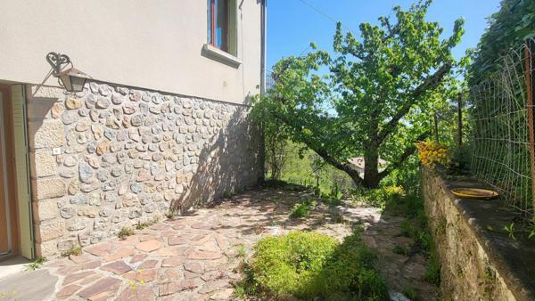 Maison à vendre    4 pièces • 99 m2 Largentière