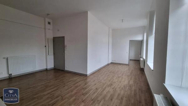 Appartement à louer 3 pièces 64.86m² Cambrai (59400)