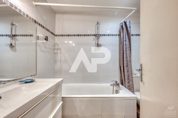 Appartement duplex Rueil Malmaison 6 pièce(s) 102.22 m2 €660 000 ** - Référence 19466