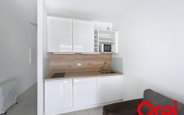 Appartement à louer    1 pièce • 17,04 m2 Menton