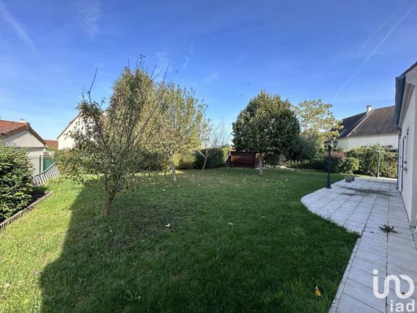 Maison 7 pièces de 180 m² à Vaux-le-Pénil (77000)