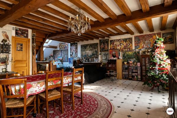Immeuble local commercial + appartement centre de Jumeauville, Jumeauville 78580