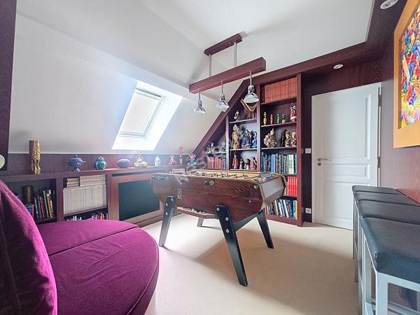 POSEZ VOS VALISES à Orry 8 pièces, 201 m²