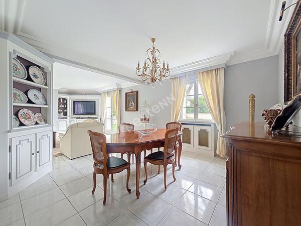 POSEZ VOS VALISES à Orry 8 pièces, 201 m²