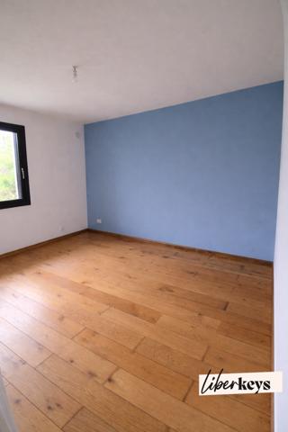 Villa provençale 230 m² | 10 pièces | 5 chambres | Terrain 1 900 m² | Écrin de verdure | Roquebrune-Cap-Martin