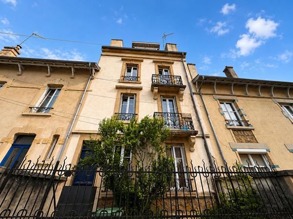 Immeuble de rapport : 4 logements + caves - 10 pièces - YUTZ Mairie