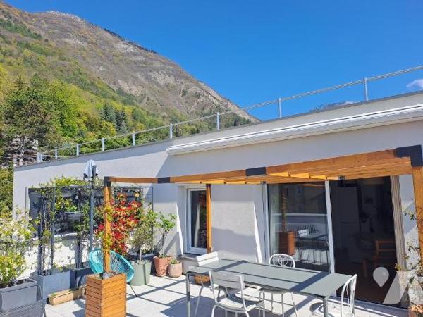 LA TRONCHE - proche CHU et GRENOBLE - T4  de 91 m² avec terrasse  39 m² dans copro fin 2022