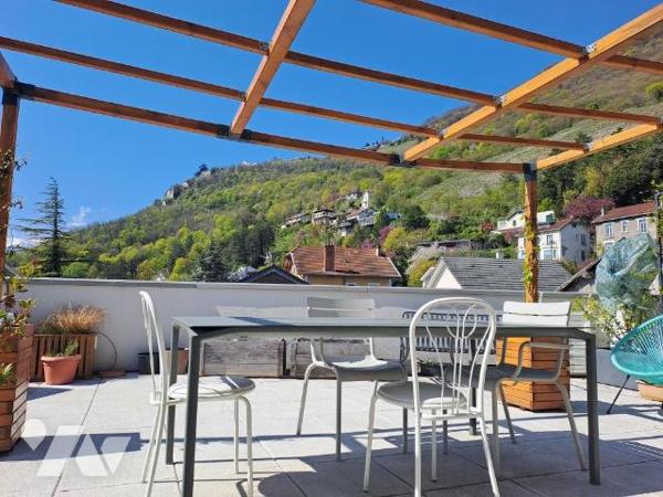 LA TRONCHE - proche CHU et GRENOBLE - T4  de 91 m² avec terrasse  39 m² dans copro fin 2022