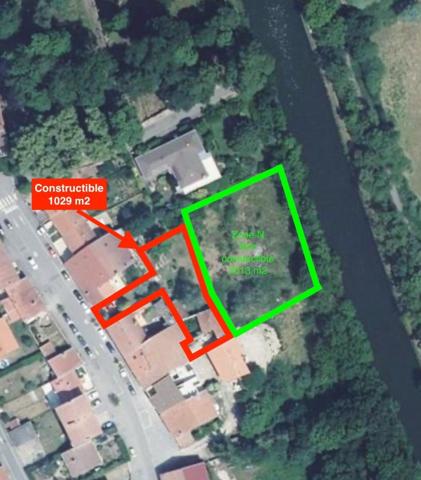 Terrain constructible idéale pour y construire une maison d'exception.