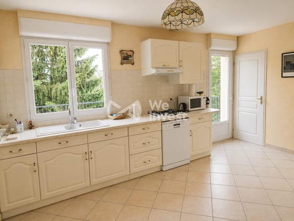 Coulommiers même, pavillon traditionnel de 157 m² habitable sur sous-sol total