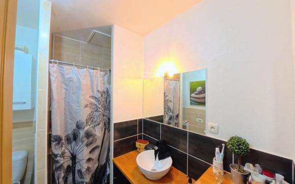 Maison à vendre    3 pièces •  Loyettes