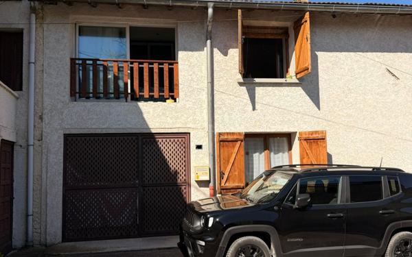 Maison à vendre    3 pièces •  Loyettes