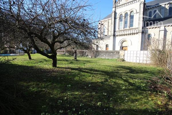 A VENDRE TERRAIN CONSTRUCTIBLE 400 M2 CHAPAREILLAN CENTRE 38530.