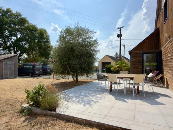 ALLONNES, Maison de 137m² 4 chambres avec vie de plain-pied sur terrain arboré de 1110m²