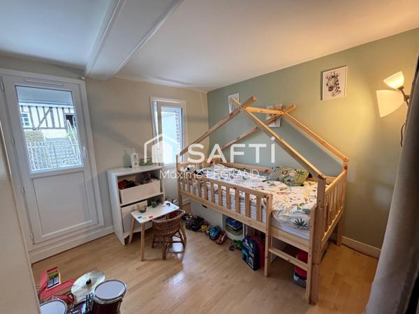 Maison rénovée pleine de charme et d'authenticité.