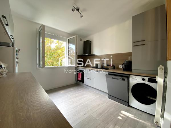 TOULON - Appartement 3 Pièces d'environ 69 m2